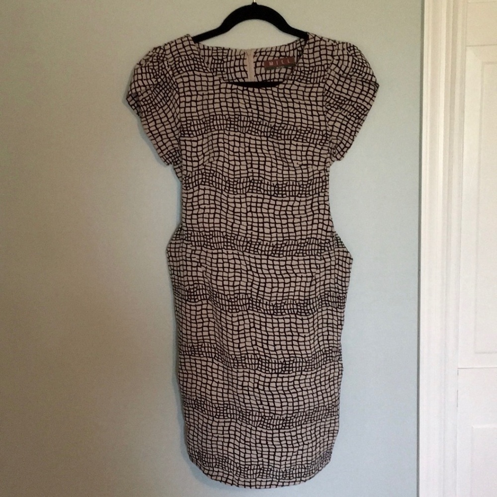 Mill Niobe short-sleeve dress